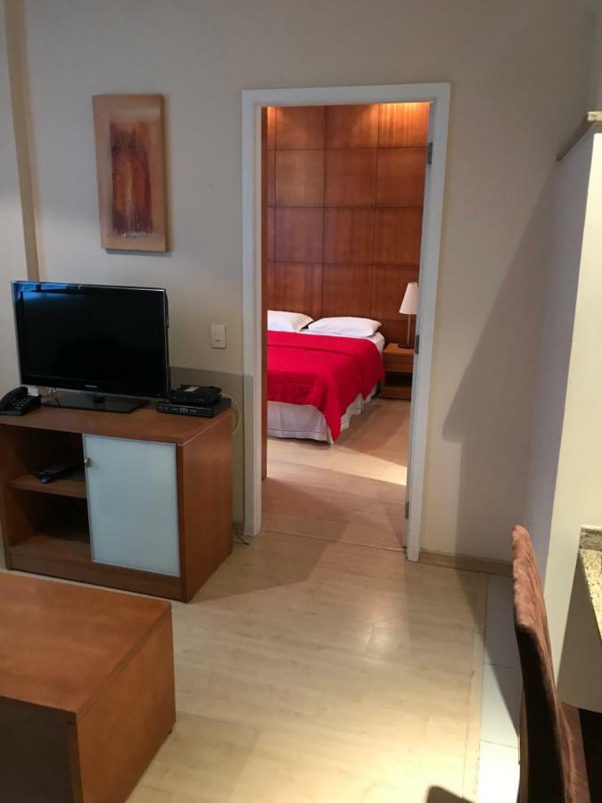 Copacabana Beachfront Suite: Cozy 45m² With Services Apartamento